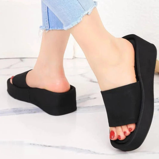 Fashionable light slipper-701